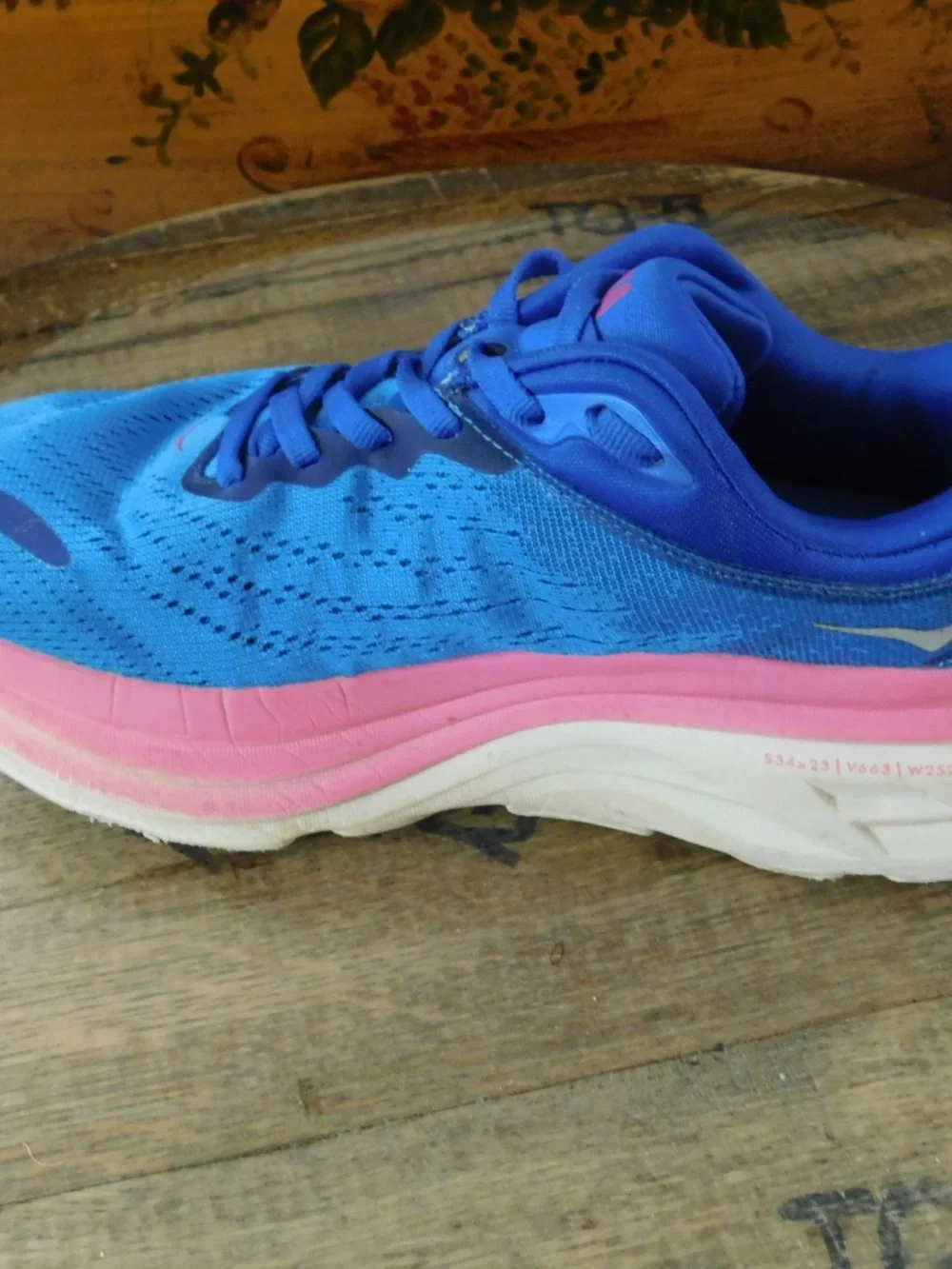 Hoka Bondi 8 Shoes 7.5 B Womens